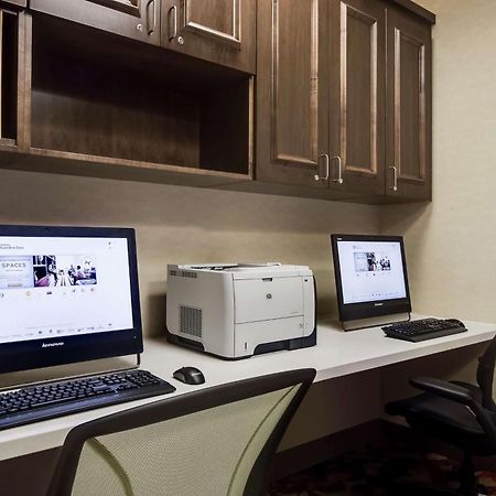 Hilton Garden Inn Bettendorf/ Quad Cities Bagian luar foto