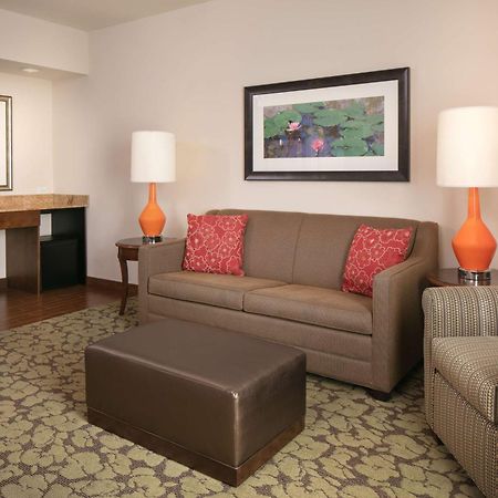 Hilton Garden Inn Bettendorf/ Quad Cities Bagian luar foto
