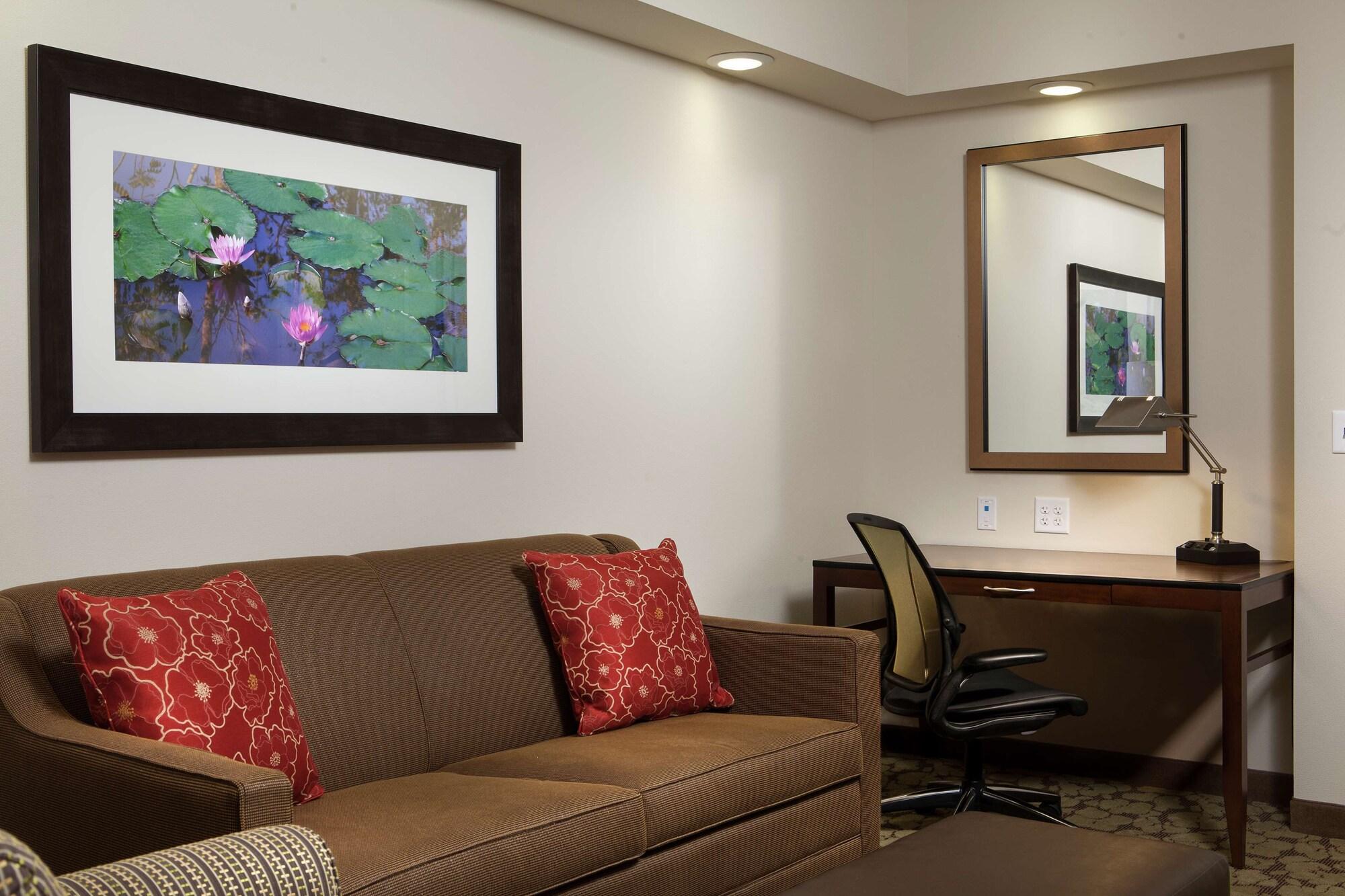 Hilton Garden Inn Bettendorf/ Quad Cities Bagian luar foto