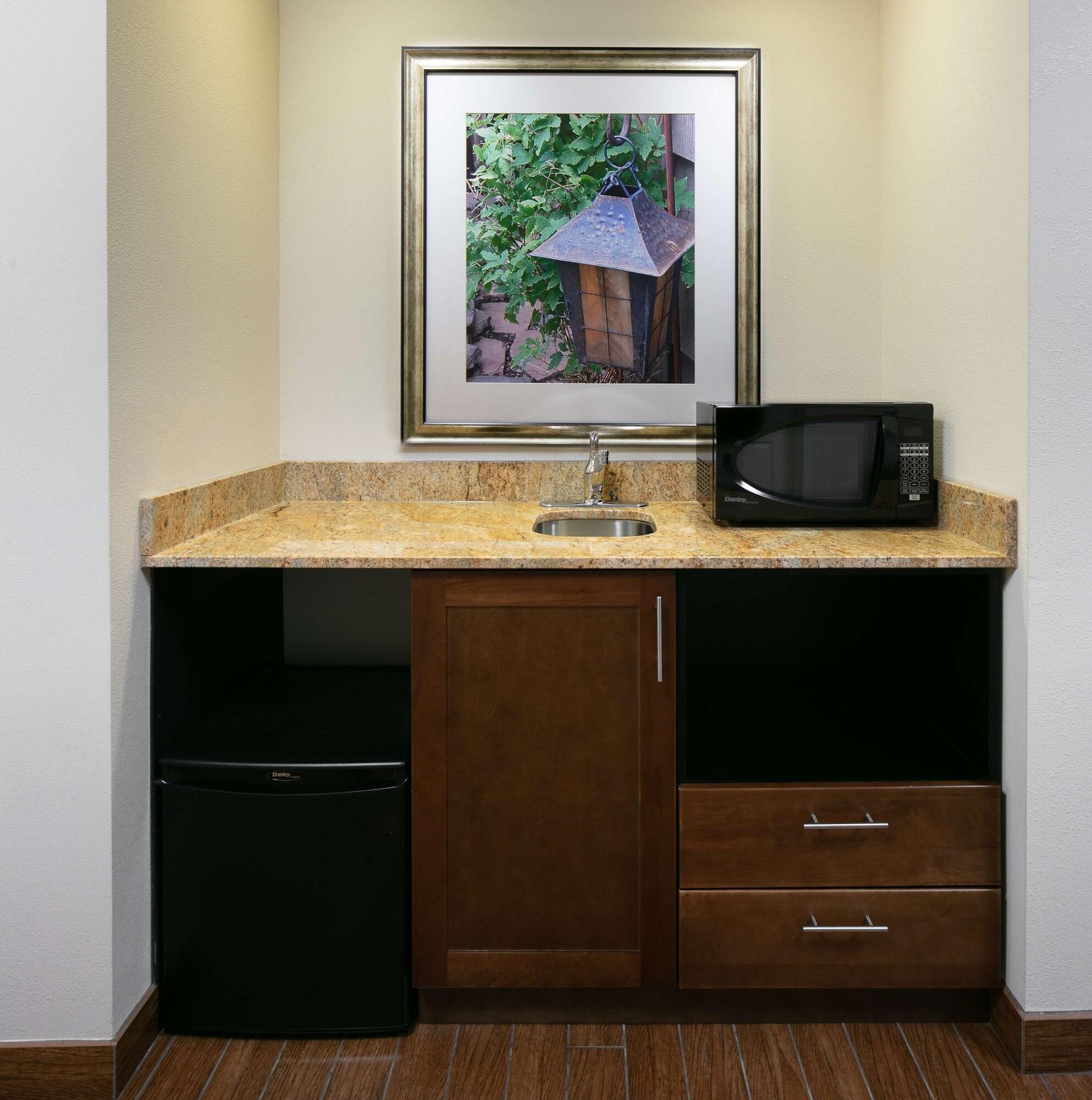 Hilton Garden Inn Bettendorf/ Quad Cities Bagian luar foto