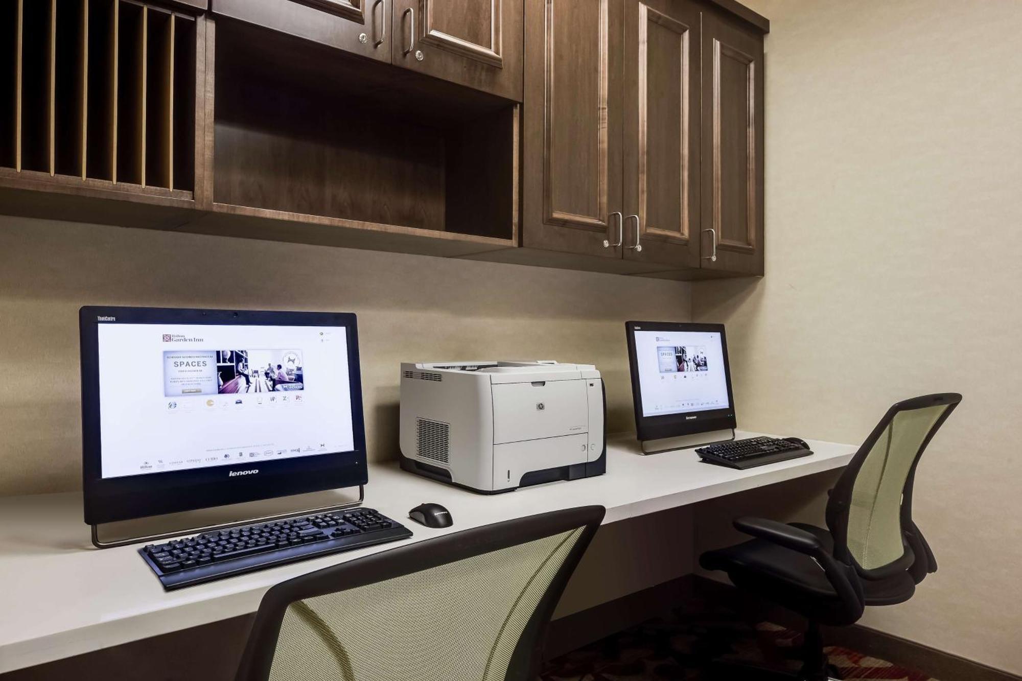 Hilton Garden Inn Bettendorf/ Quad Cities Bagian luar foto