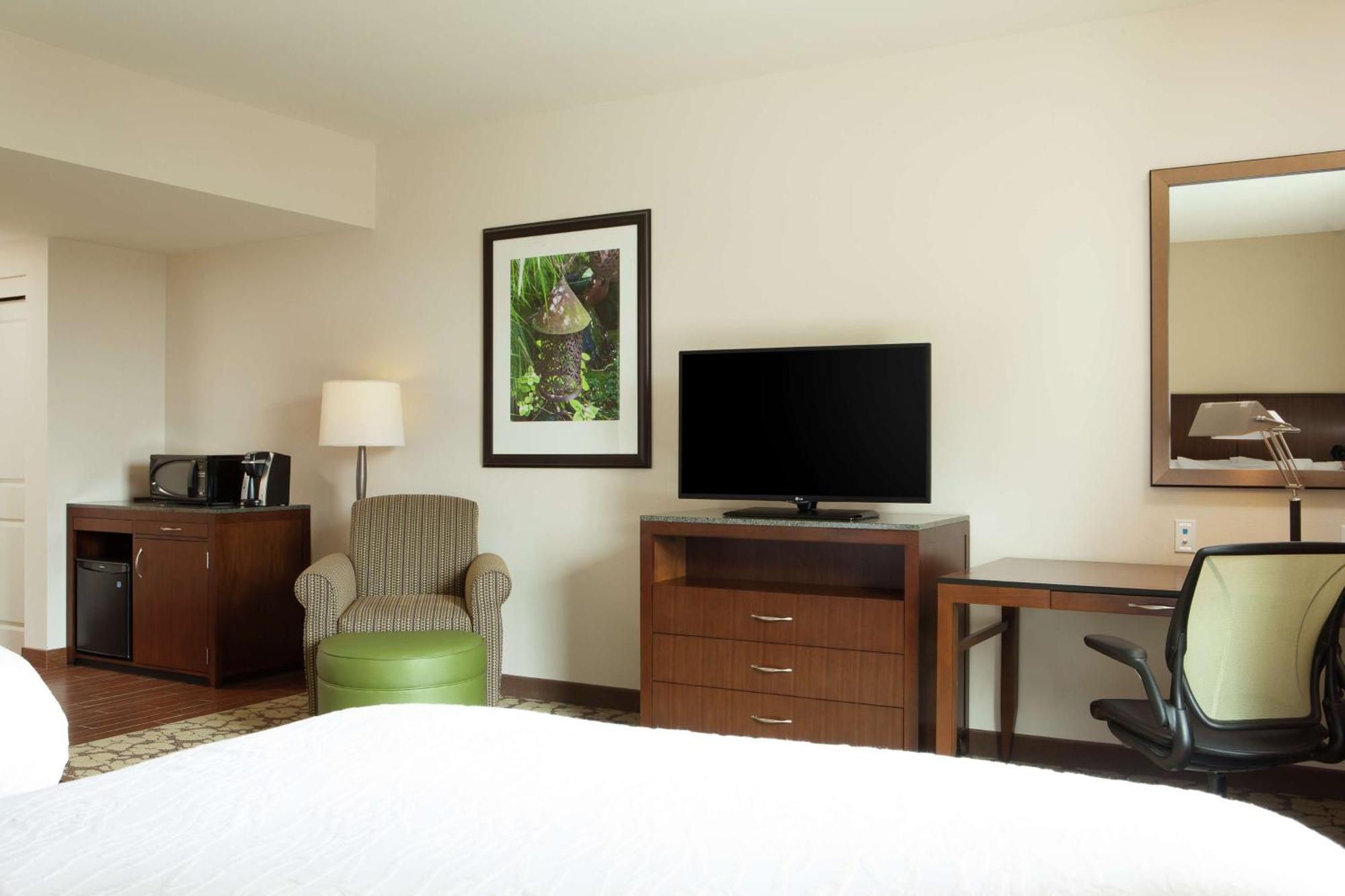 Hilton Garden Inn Bettendorf/ Quad Cities Bagian luar foto